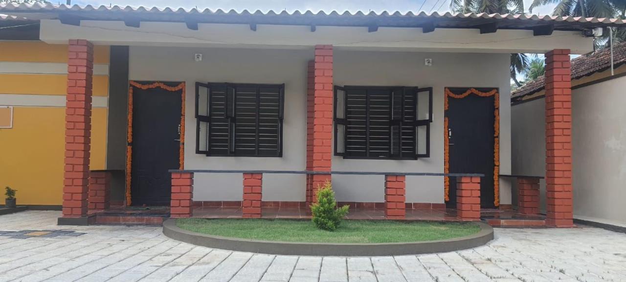 Coastal Hideoout Family Cottages Malpe Exterior photo